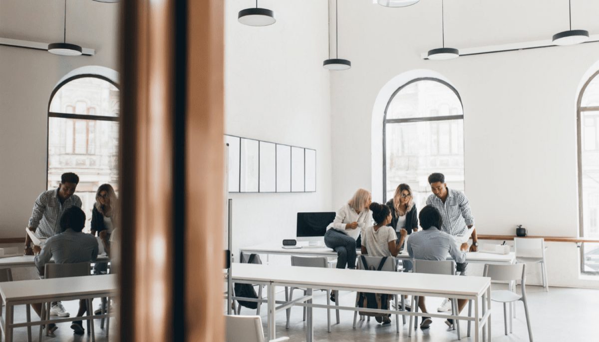 How to Manage Multi-Channel News Distribution Efficiently